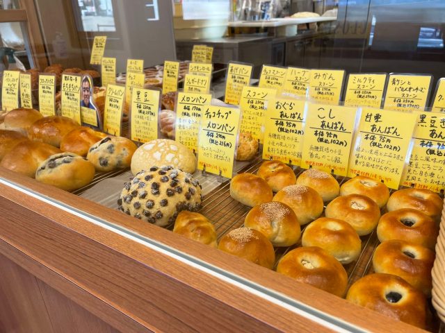 Bakery ASURUN」（ベーカリーアスラン） 店内