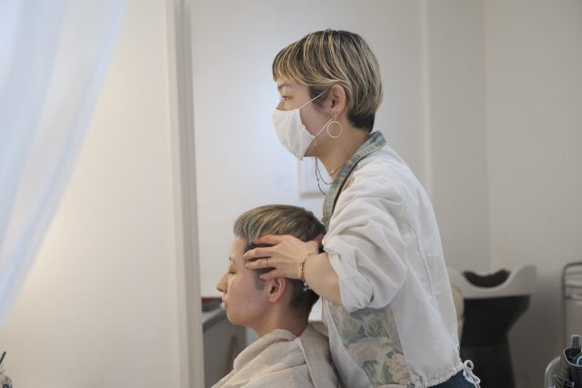 頭皮マッサージ