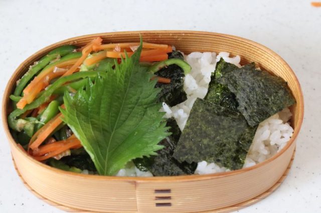 2品弁当の詰め方プロセス