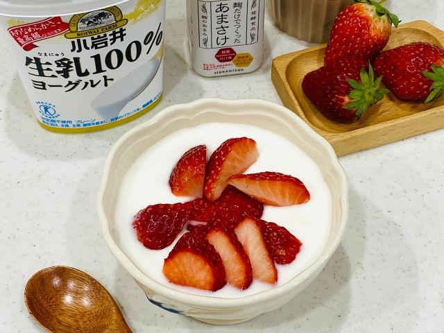 ヨーグルトといちご