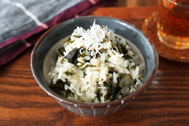 NEW                        
                        
                                                                        
                        
                        
                            
                                3/19                                (水)                                
                                
                                
                            
                            食物繊維・カルシウム補給！準備は5分♪「わかめとしらすの炊き込みご飯」
                            管理栄養士 maiko