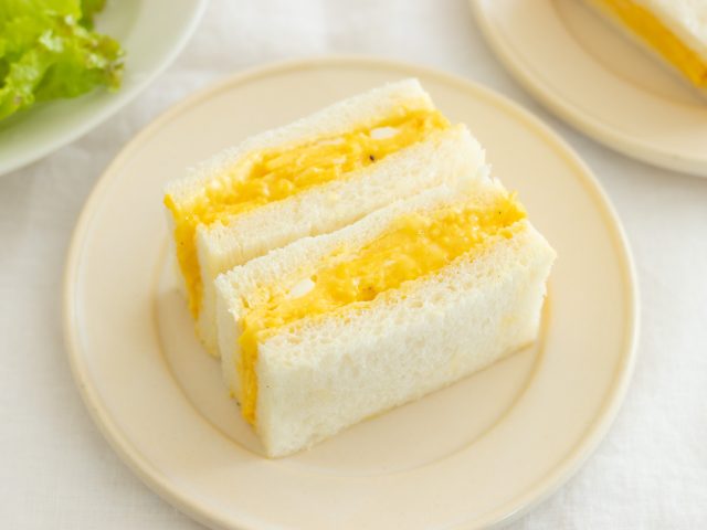 スクランブルエッグサンド