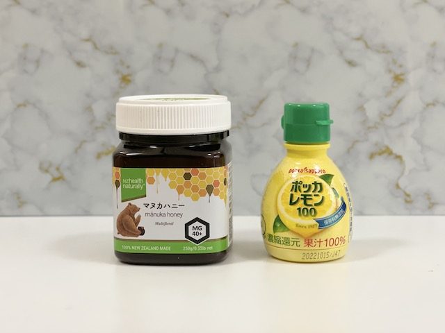 マヌカハニーとレモン汁