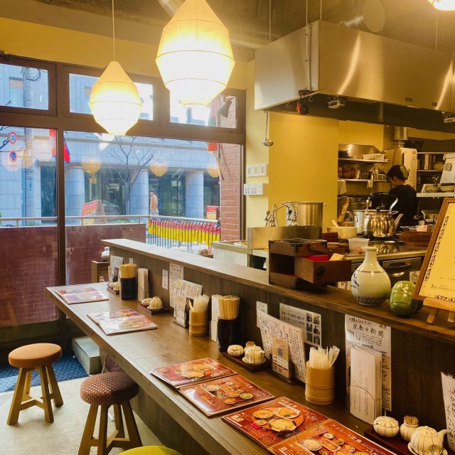 堺筋本町『八百屋とごはん むかい』 店内