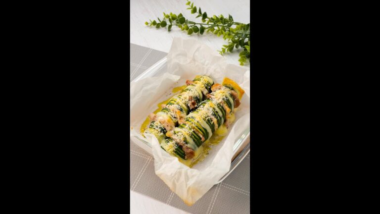 【ズッキーニの簡単で激ウマな食べ方はこれ】蛇腹にして挟んでオーブンに入れるだけ！ / Hasselback Zucchini