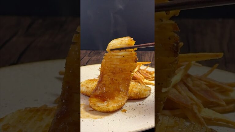 【ポテト好きにみてほしい🥔】まだ誰もやってないジャジャラポティトステーキ！プチ発表あり！#shorts