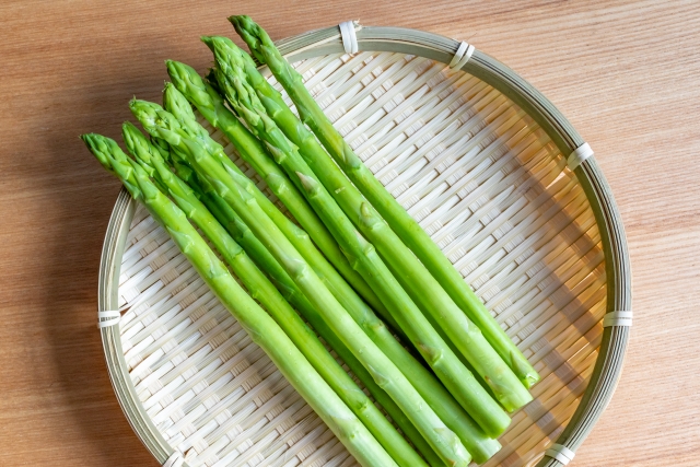 グリーンアスパラガス