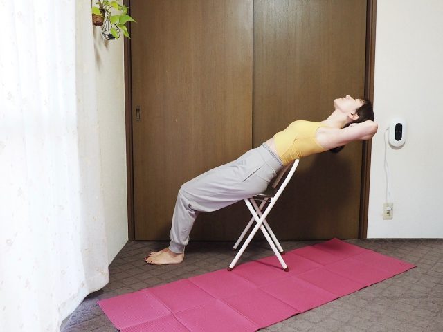 「胸まわり」のストレッチ