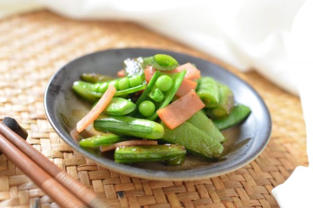 スナップエンドウの甘辛炒め