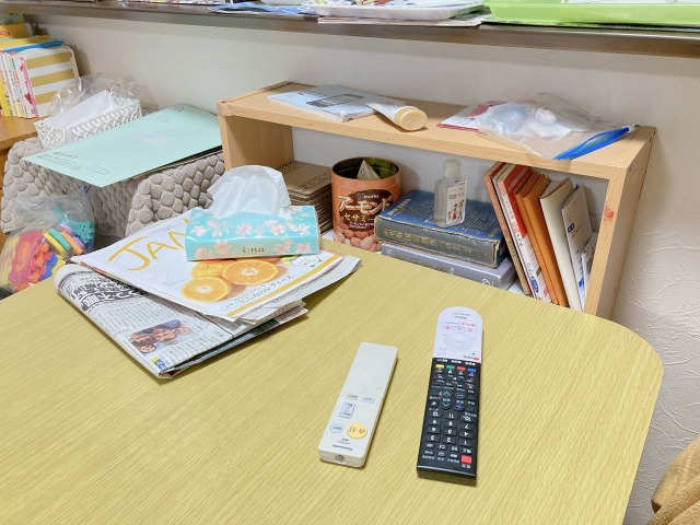 テーブル周りの収納