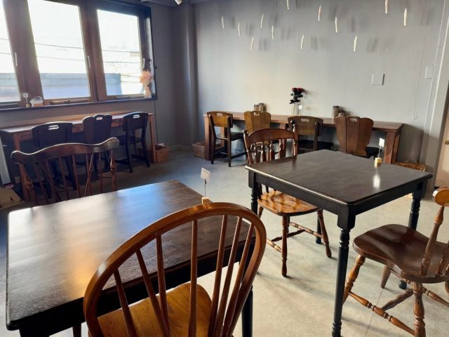 COFFEE&BAKE achoo!  店内