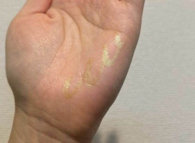 008 ギャラクティックグリーンを塗った手元