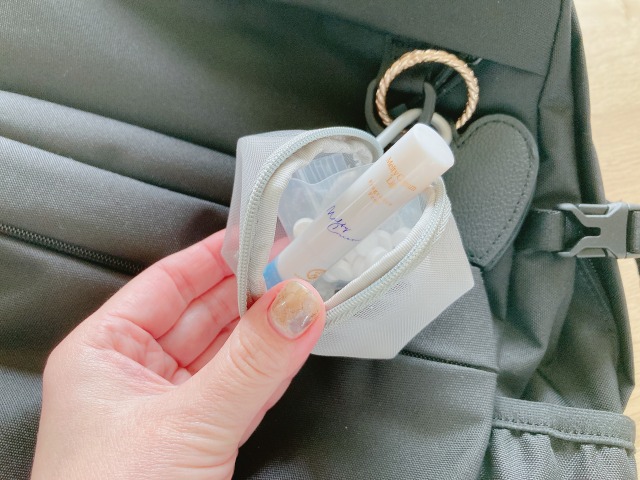 ナイロンメッシュ素材の「コンパクトポーチ」