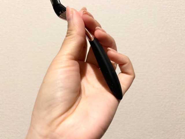 サロンプラス トーンアップ フェイススムーサー ホルダーの柄