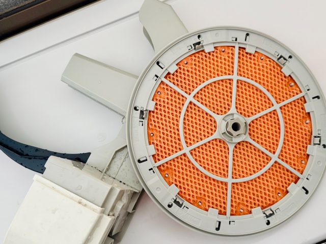 加湿トレーとフィルター