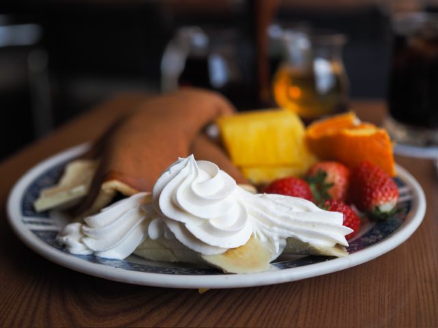 コリント朝日店 パンケーキ 生クリーム