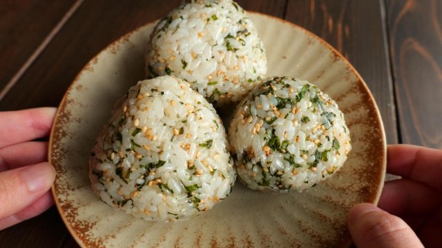 大葉とゴマのおにぎり