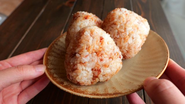 かつおバターおにぎり