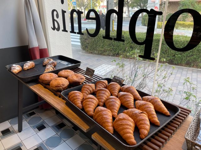 ベーカリーラボ クアドロフェニア 店内