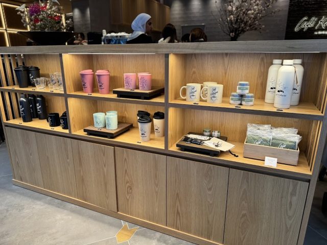 大阪カフェキツネ 店内