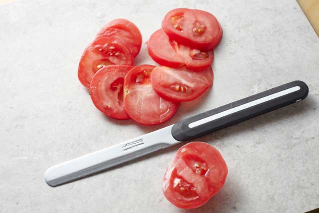 アルコスのナイフ　トマト