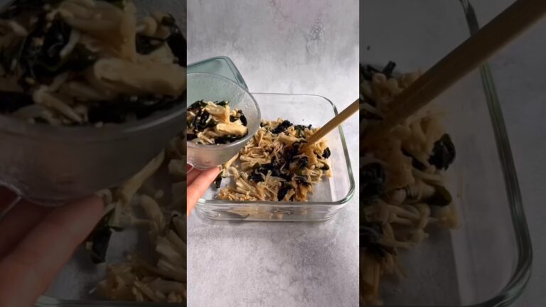 えのきとわかめ 🥹 | Enoki mushrooms and wakame seaweed