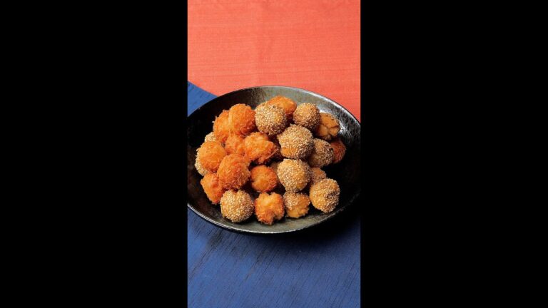 【ココナッツとごまの香りが広がる】カリッと笑顔!中国伝統おやつ「開口笑」Collaboration With DAIGOも台所 / Coconut & Sesame Donut Balls 【ココナッツとごまの香りが広がる】カリッと笑顔!中国伝統おやつ「開口笑」Collaboration With DAIGOも台所 / Coconut & Sesame Donut Balls