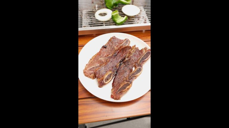 【カルビを5倍ウマくする方法】いちごジャム×コーラでバーベキューで爆ウケの魔法カルビ / Cola & Strawberry Jam Ribs