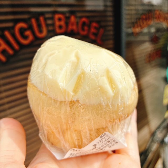 シナモンロールベーグル