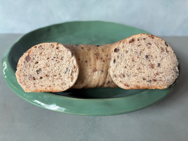 17穀ベーグル 断面