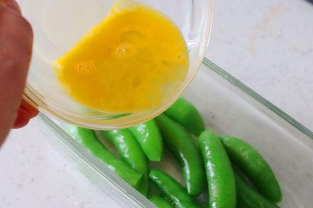 卵とスナップエンドウ