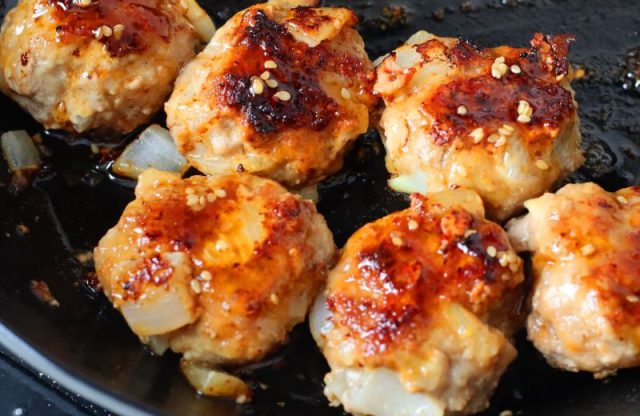 新玉ねぎのミニハンバーグ