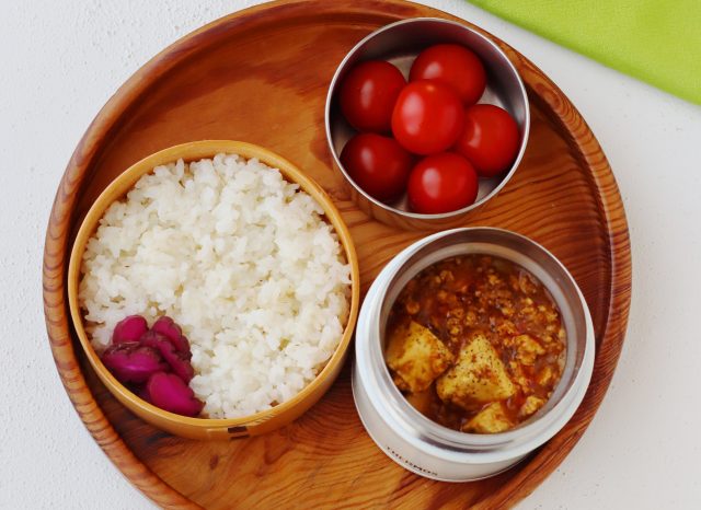 2品弁当の詰め方プロセス