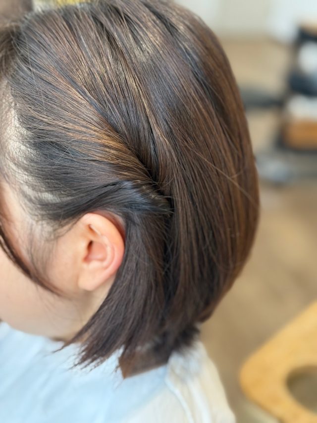 サイドの髪