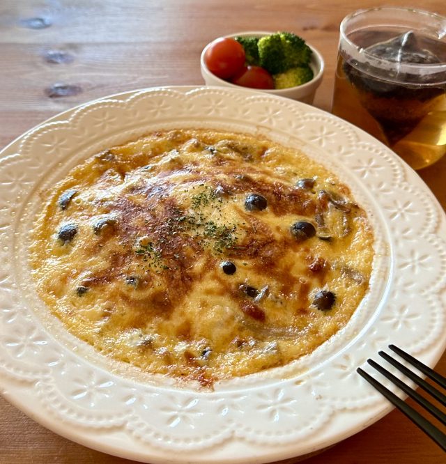 キノコとひき肉のキッシュ風