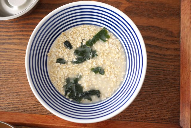 オートミールとわかめ