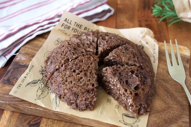 低糖質ダイエット！レンジで簡単♪「オートミールのココア蒸しパン」