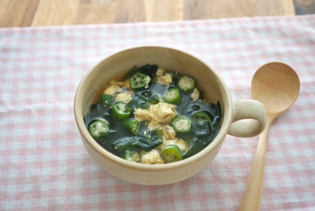 オクラとわかめのネバネバ腸活スープ