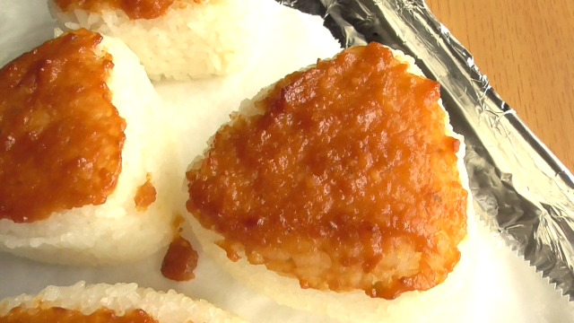 焼き味噌おにぎり