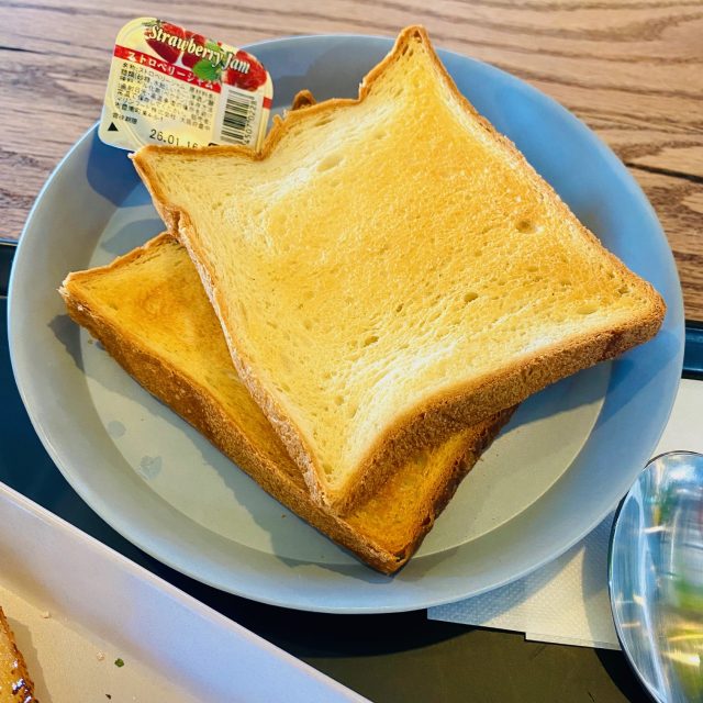 SULK GREEN CAFE OSAKA イングリッシュブレックファースト トースト2枚