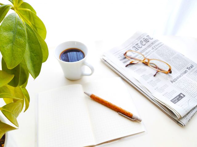 NEW
5/9 (金)
やり残しをゼロにする!手帳・ノートで簡単「タスク管理」のコツ
田中青紗256 予定を書き込んだ手帳とノート。1週間の計画を立てる様子