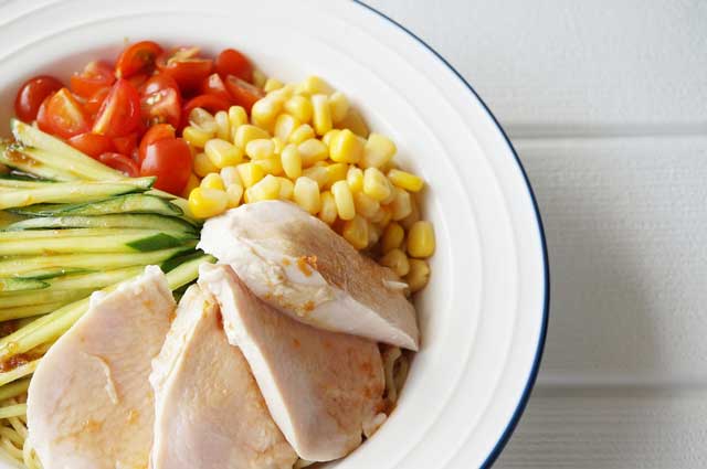 カリウムが豊富なきゅうりやコーン