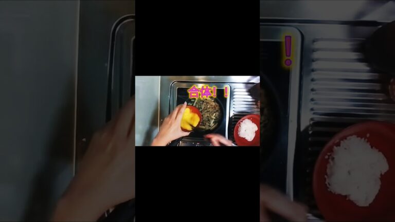 お好み焼きソース入れとけばだいたいうまい😆 #shorts #簡単料理 #丼 お好み焼きソース入れとけばだいたいうまい😆 #shorts #簡単料理 #丼