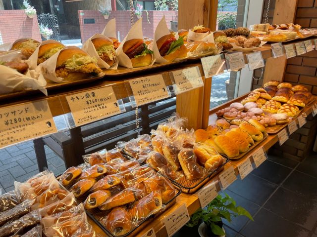 ぱんやのパングワン 店内