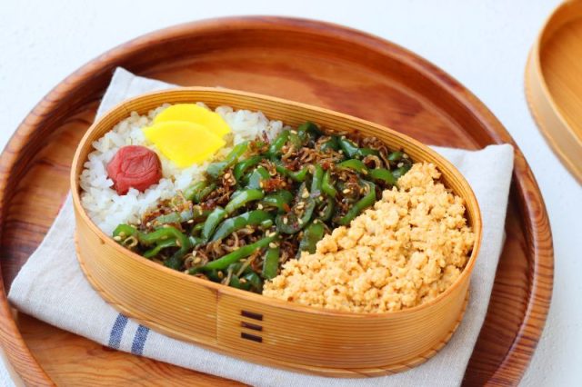 2品弁当の詰め方プロセス