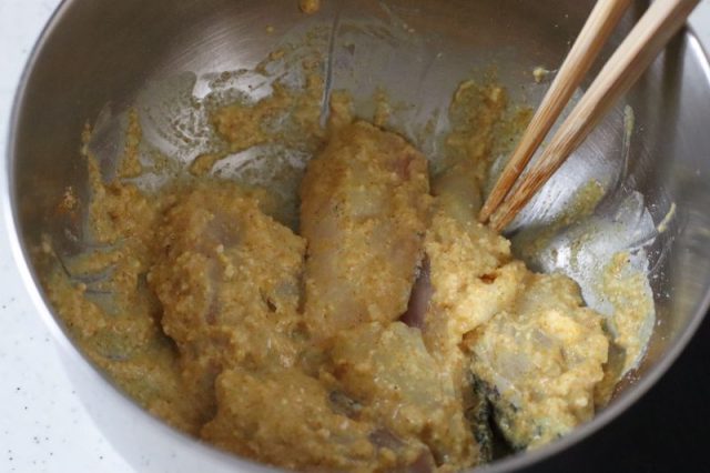 バッター液に漬けた鱈