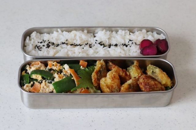 2品弁当の詰め方プロセス