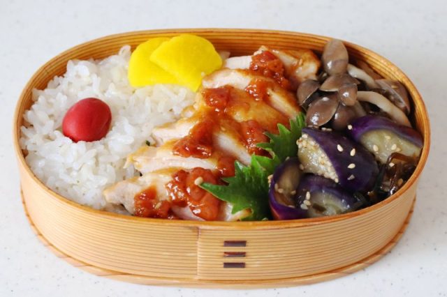 2品弁当の詰め方プロセス