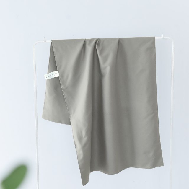 超速乾のセームタオル「手の平サイズのバスタオル」