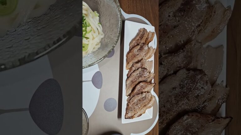 韓国風冷やしうどん胡麻油風味☝🏻😋